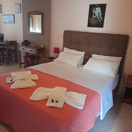 Delfini 4* Akhladherí