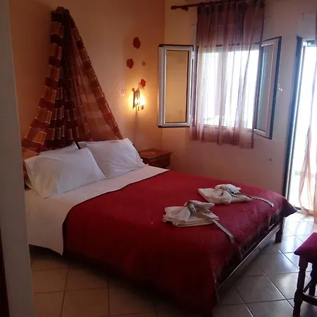 Delfini Aparthotel *