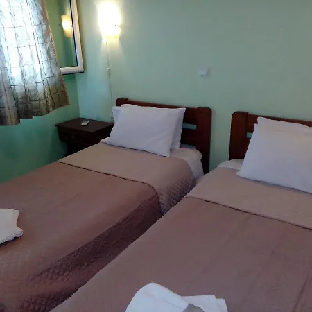 Aparthotel Delfini Akhladheri